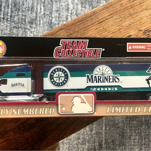 Diecast Truck Seattle Mariners 2003 Limited Edition Tractor Trailer Toy NIB 🔥🤗 - Picture 11 of 16